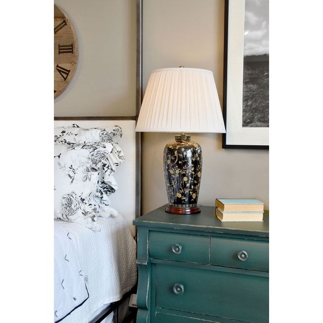 Black Birds Traditional Table Lamp