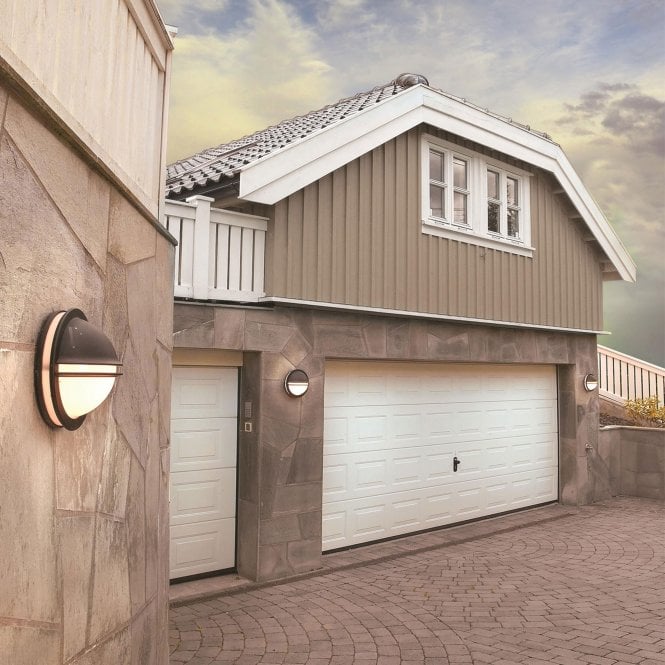 Berlin 1 Light Wall Light       Black