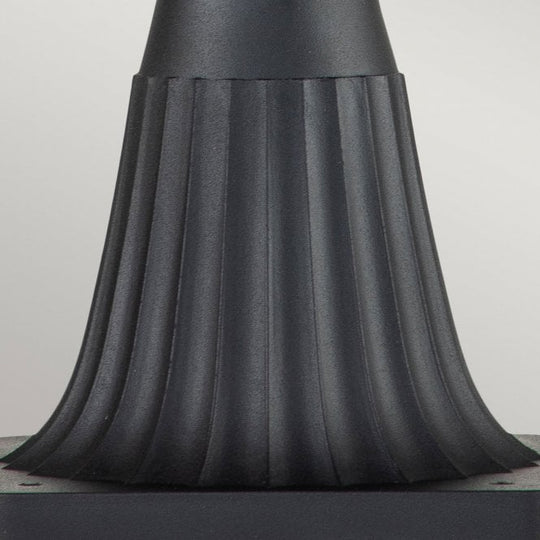 Chicago 1 Light Small Pedestal Lantern