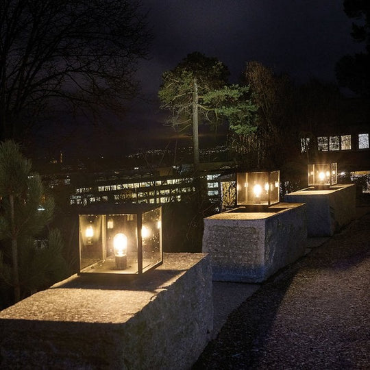 Lofoten Pedestal         Black